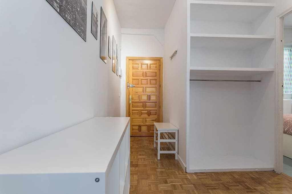 Apartamento Confortable En Atocha Apartment Мадрид Екстериор снимка