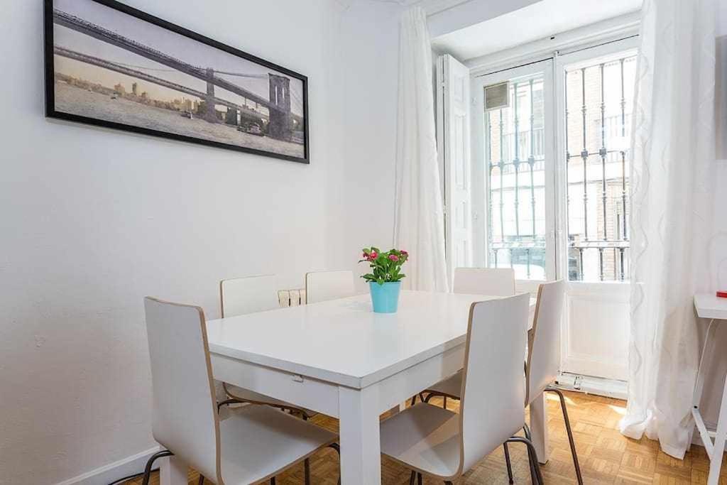 Apartamento Confortable En Atocha Apartment Мадрид Екстериор снимка
