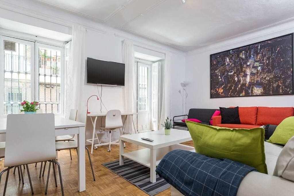 Apartamento Confortable En Atocha Apartment Мадрид Екстериор снимка